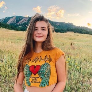 Meet your Posher, Madeline